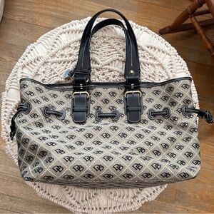 Dooney & Bourke Purse! Pink interior